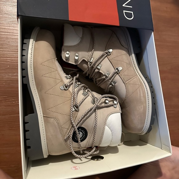 Timberland x Tommy Hilfiger Boots - Picture 8 of 8